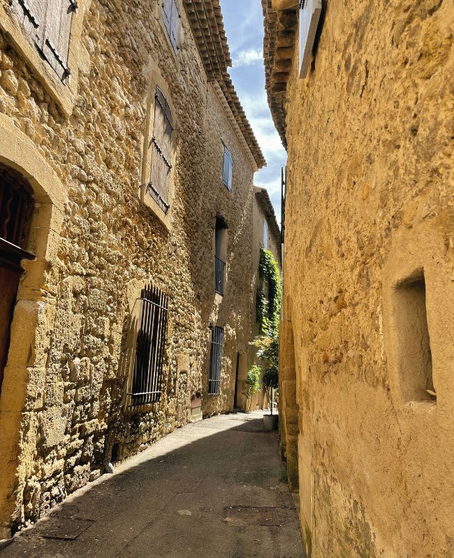 Lourmarin_Intro (5)