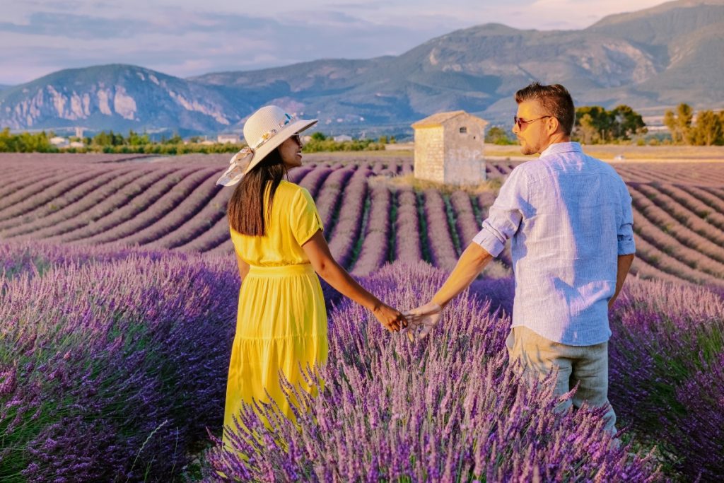 Guests during lavender field photoshoot during their Provence villa rental holiday