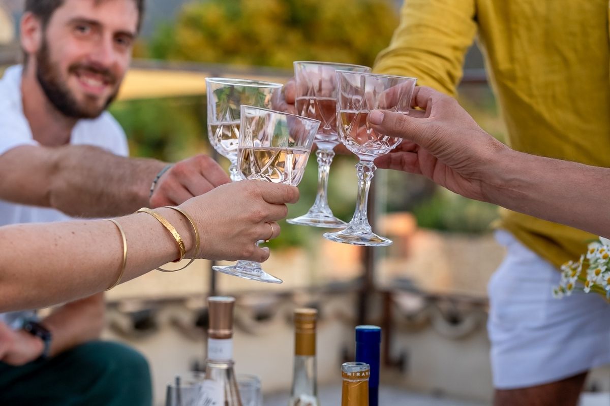 friends gathering for apéritif in provence